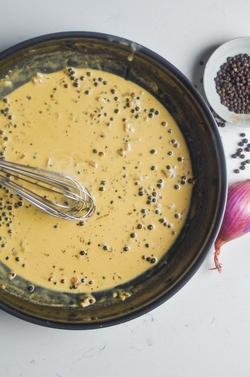 Filet Mignon with Cognac Peppercorn Sauce recipes - Meat dishes